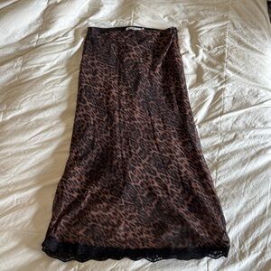 Bella Venice cheetah print maxi skirt with black lace trim